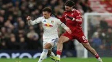 مواجهة قوية.. تعادل سلبي ينهي شوط ليفربول أمام ليدز رغم هيمنة الريدز